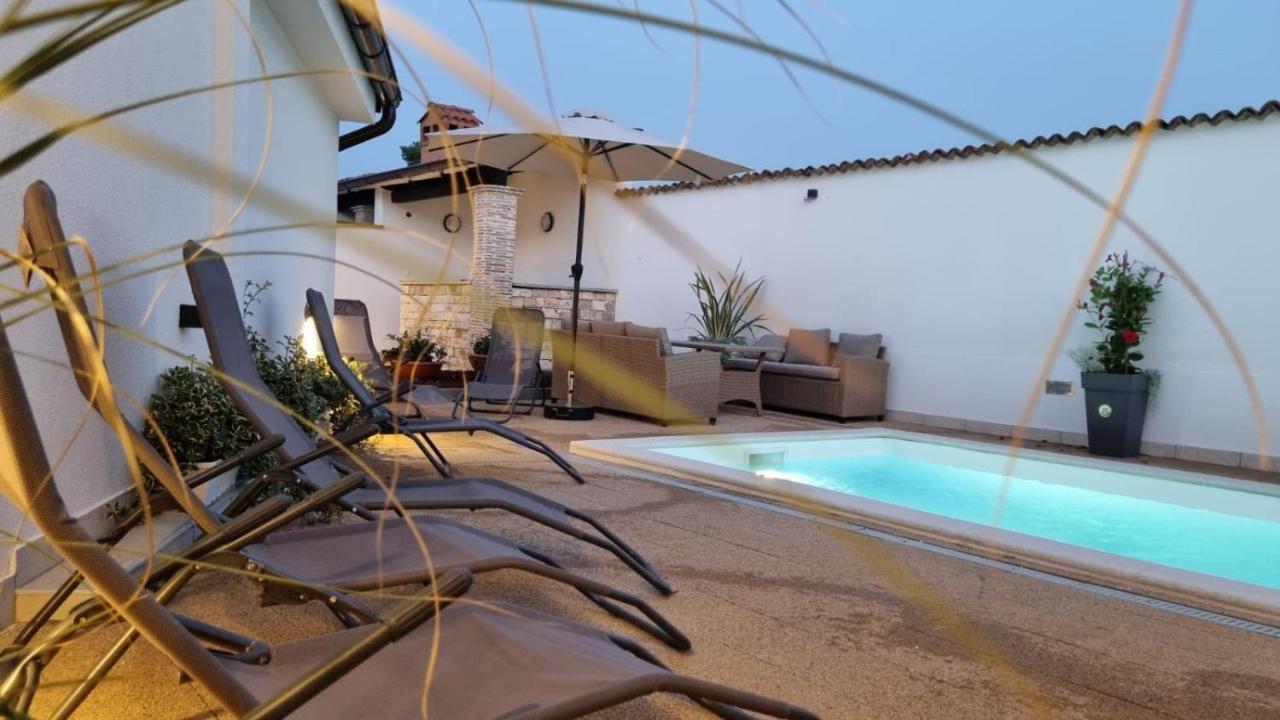 Villa Natka روفينجسكو سيلو المظهر الخارجي الصورة